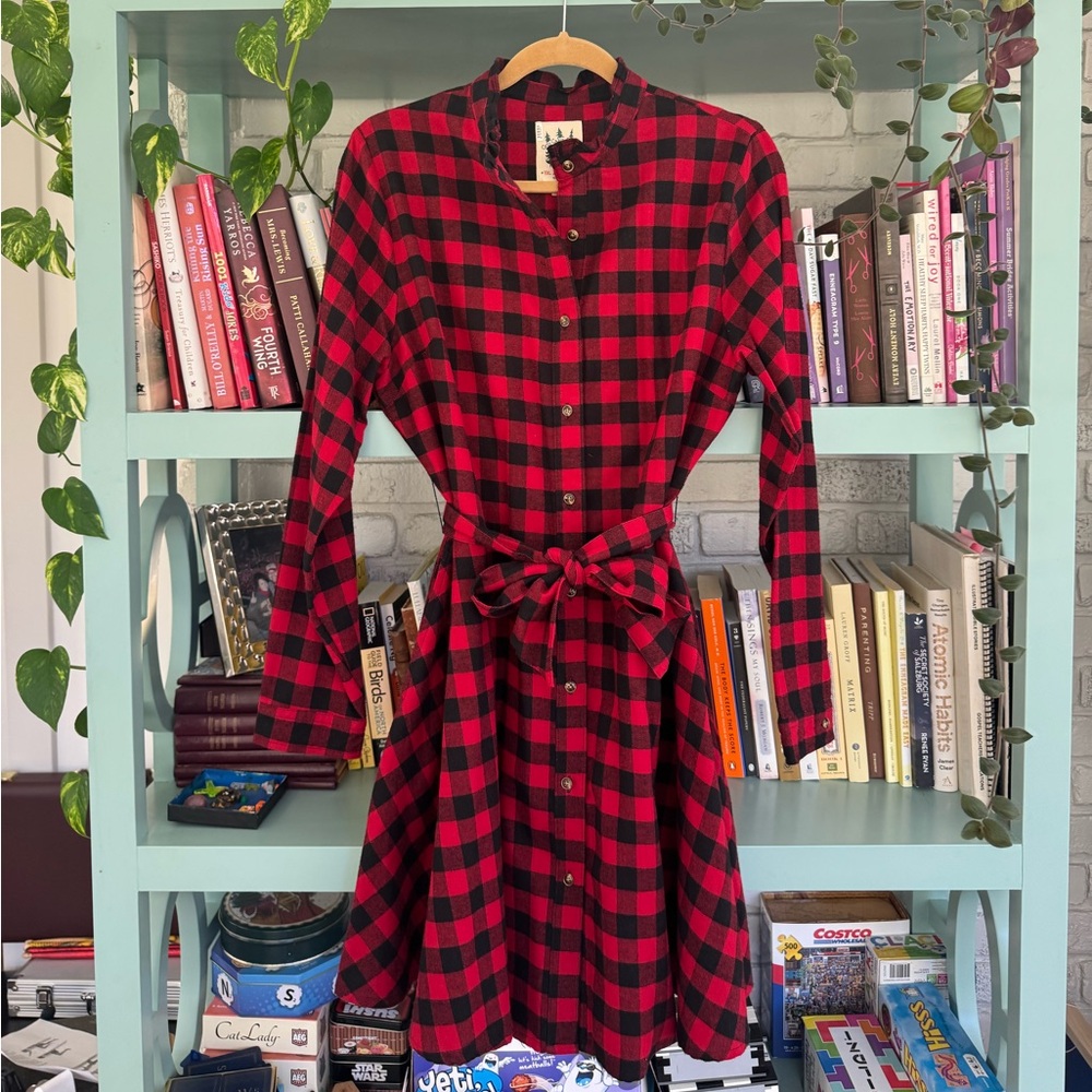 Kiel James Patrick Cozy Cabin Flannel Dress. Black & Red Plaid Long Sleeve Dress
